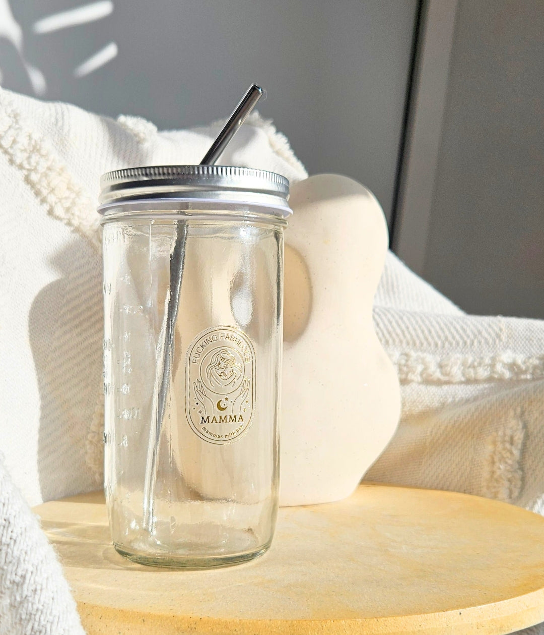 *FUCKING FABULOUS* LARGE TUMBLER WITH METAL STRAW